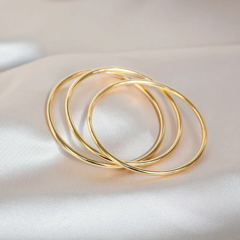 Women's bracelets striking-accent-Gold Luxe Bangle Bracelets