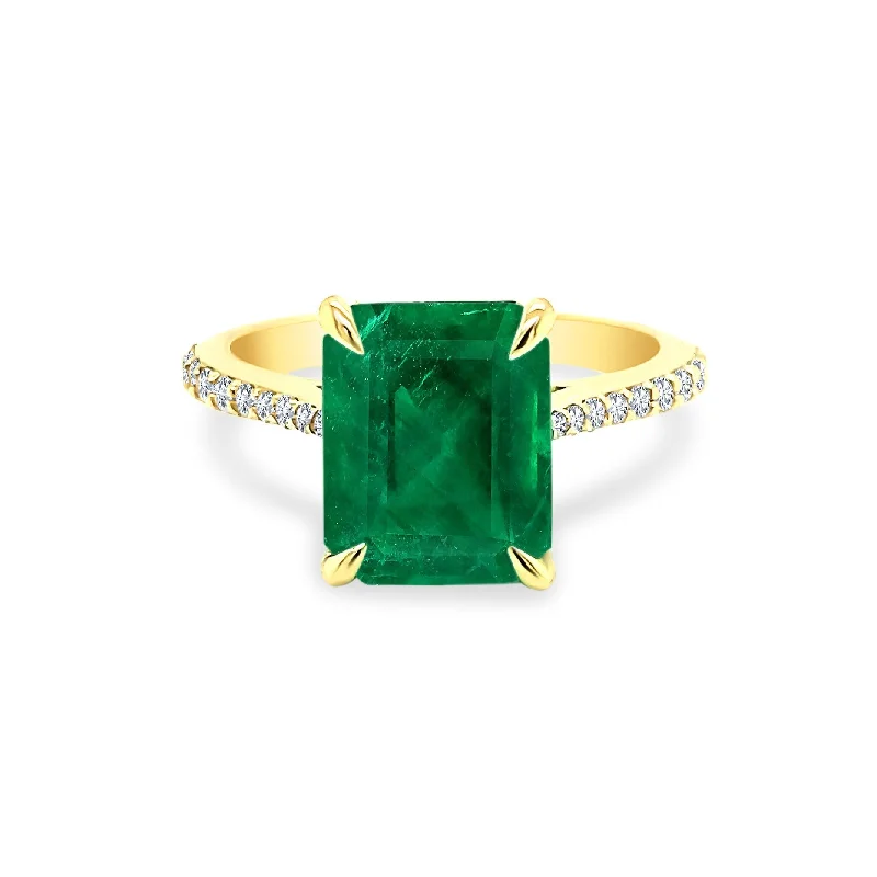 Women's rings gentle-design-Emerald Gemstone with Diamond Band