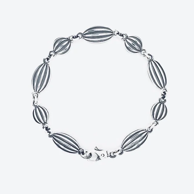 Women's bracelets love-inspired-Oxidized Oval Link Bracelet