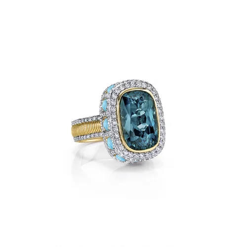 Women's rings striking-chic-18k Yellow Gold Blue Topaz & Turquoise Diamond Ring