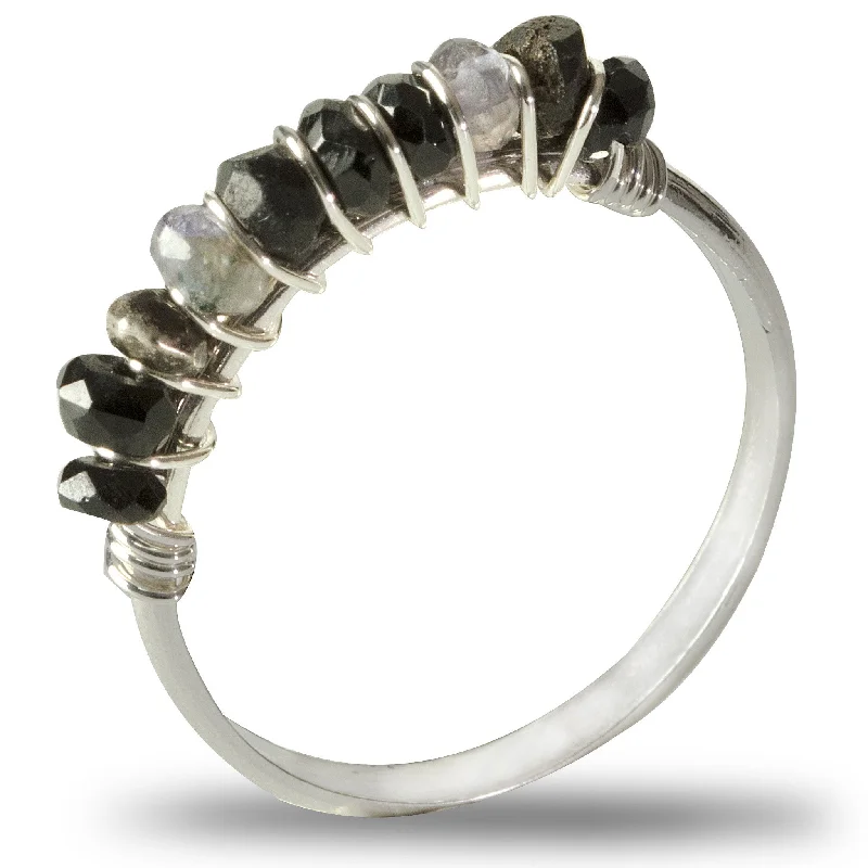 Women's rings rare-design-Onyx/Quartz Gemstone Ring