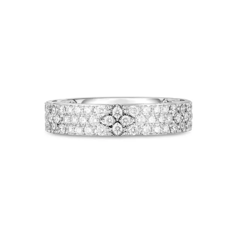 Women's rings striking-stone-Diamond Love in Verona Ring