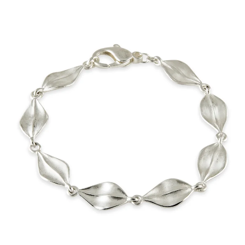 Women's bracelets striking-design-Leaf Bracelet